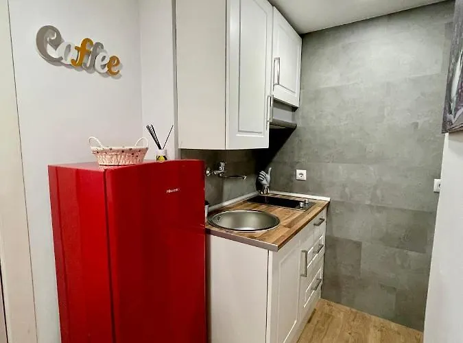 Deluxe Triana Center *